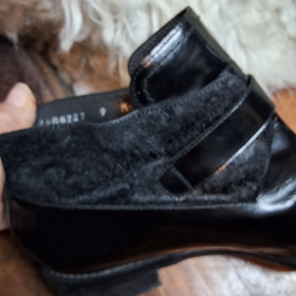 Stuart Weitzman Negev Jet Mirror Leather And Calf Black Leather Booties 9 - Picture 6 of 13